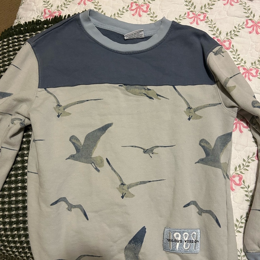 Taylor Swift 1989 TV Seagull Print Sweatshirt